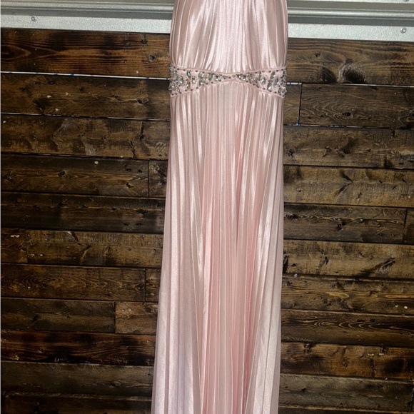 Lovely Pale Pink formal pleaded dress. - Picture 7 of 7